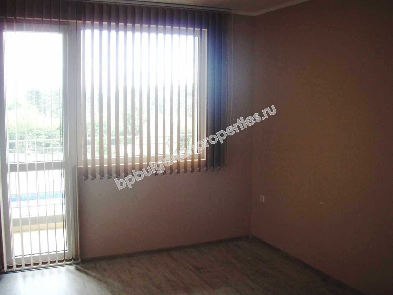 Luxury two-bedroom apartment close to the beach for sale in the resort Sveti Vlas Luxury two-bedroom apartment close to the beach for sale in the resort Sveti Vlas