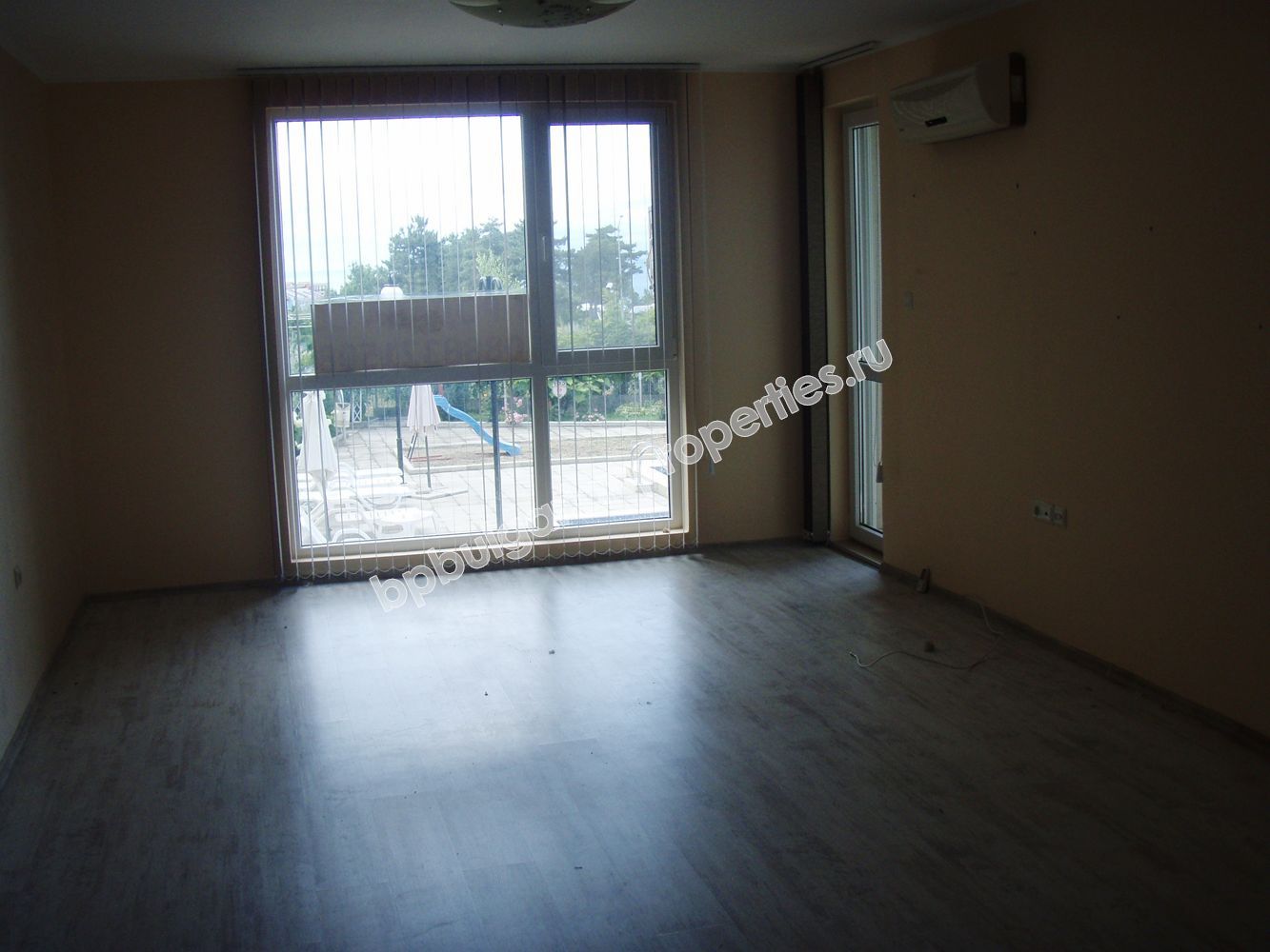 Luxury two-bedroom apartment close to the beach for sale in the resort Sveti Vlas Luxury two-bedroom apartment close to the beach for sale in the resort Sveti Vlas