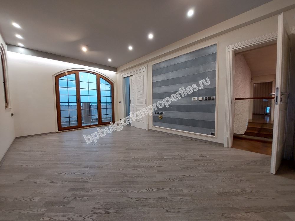 Luxury furnished three-storey family house for sale close to the  town of Burgas Luxury furnished three-storey family house for sale close to the  town of Burgas