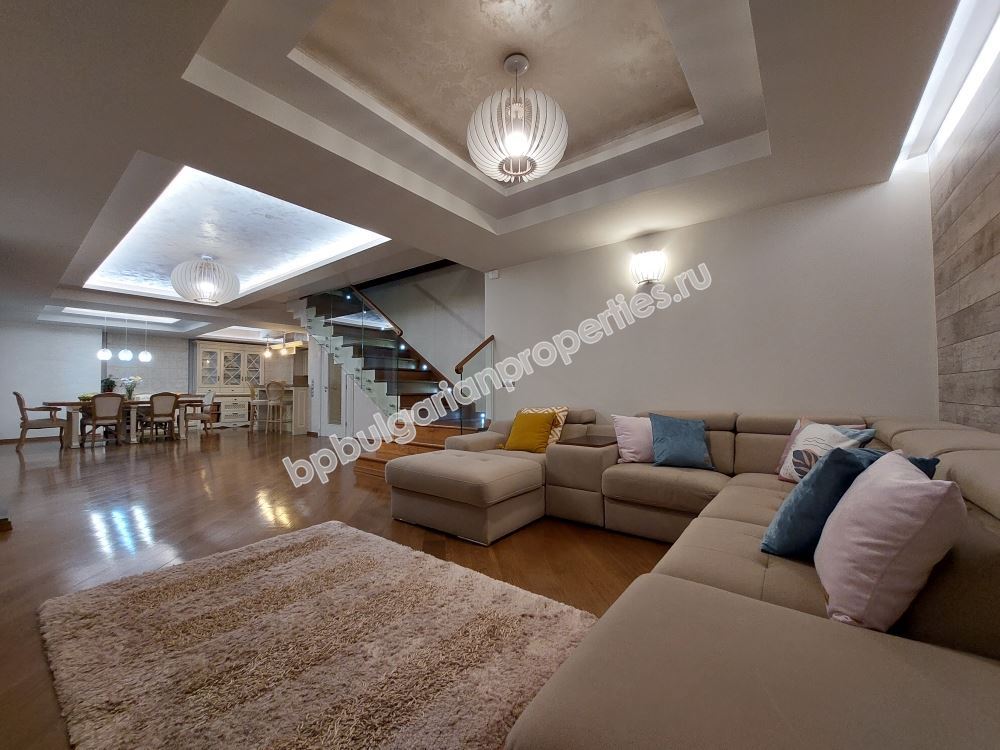 Luxury furnished three-storey family house for sale close to the  town of Burgas Luxury furnished three-storey family house for sale close to the  town of Burgas