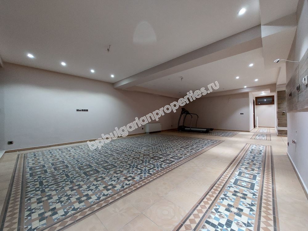 Luxury furnished three-storey family house for sale close to the  town of Burgas Luxury furnished three-storey family house for sale close to the  town of Burgas