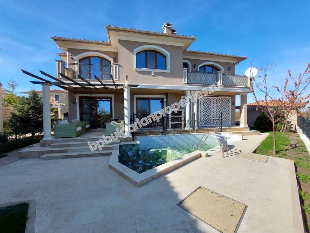 Luxury furnished three-storey family house for sale close to the  town of Burgas Luxury furnished three-storey family house for sale close to the  town of Burgas