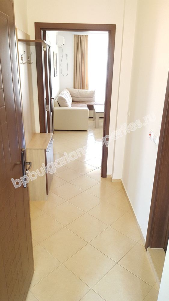 One-bedroom apartment for rent in the complex 