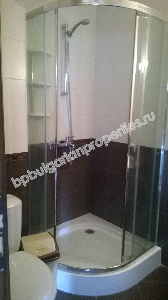 One-bedroom apartment for rent in the complex 