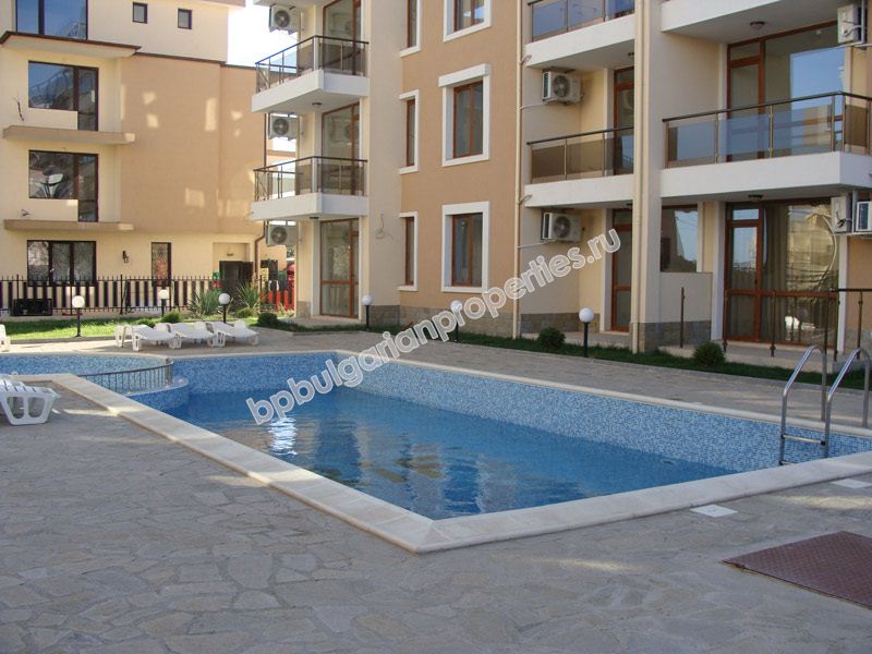 One-bedroom apartment for rent in the complex 