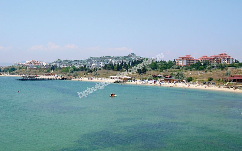 One-bedroom apartment for rent in the complex 