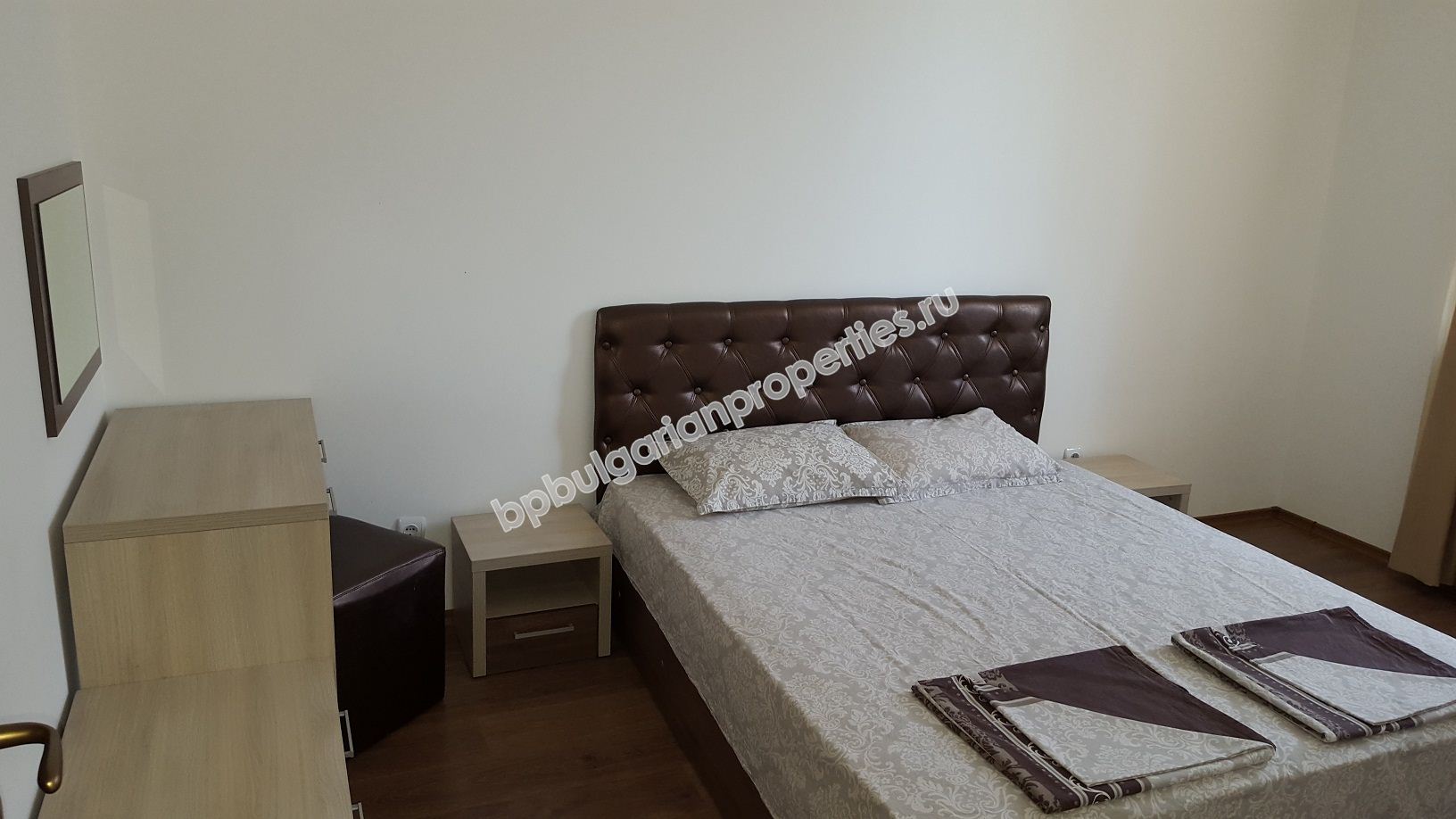 One-bedroom apartment for rent in the complex 