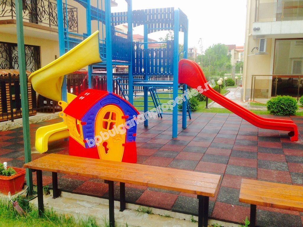 One-bedroom apartment for rent in the complex 