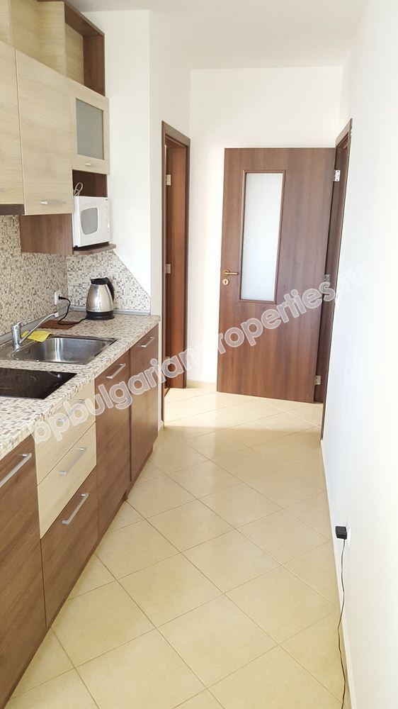 One-bedroom apartment for rent in the complex 