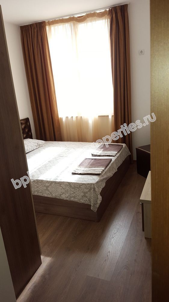 One-bedroom apartment for rent in the complex 