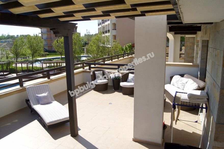 Luxury beachfront one-bedroom apartment for sale in the resort Lozenets Luxury beachfront one-bedroom apartment for sale in the resort Lozenets