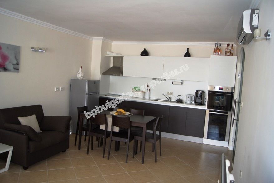 Luxury beachfront one-bedroom apartment for sale in the resort Lozenets Luxury beachfront one-bedroom apartment for sale in the resort Lozenets