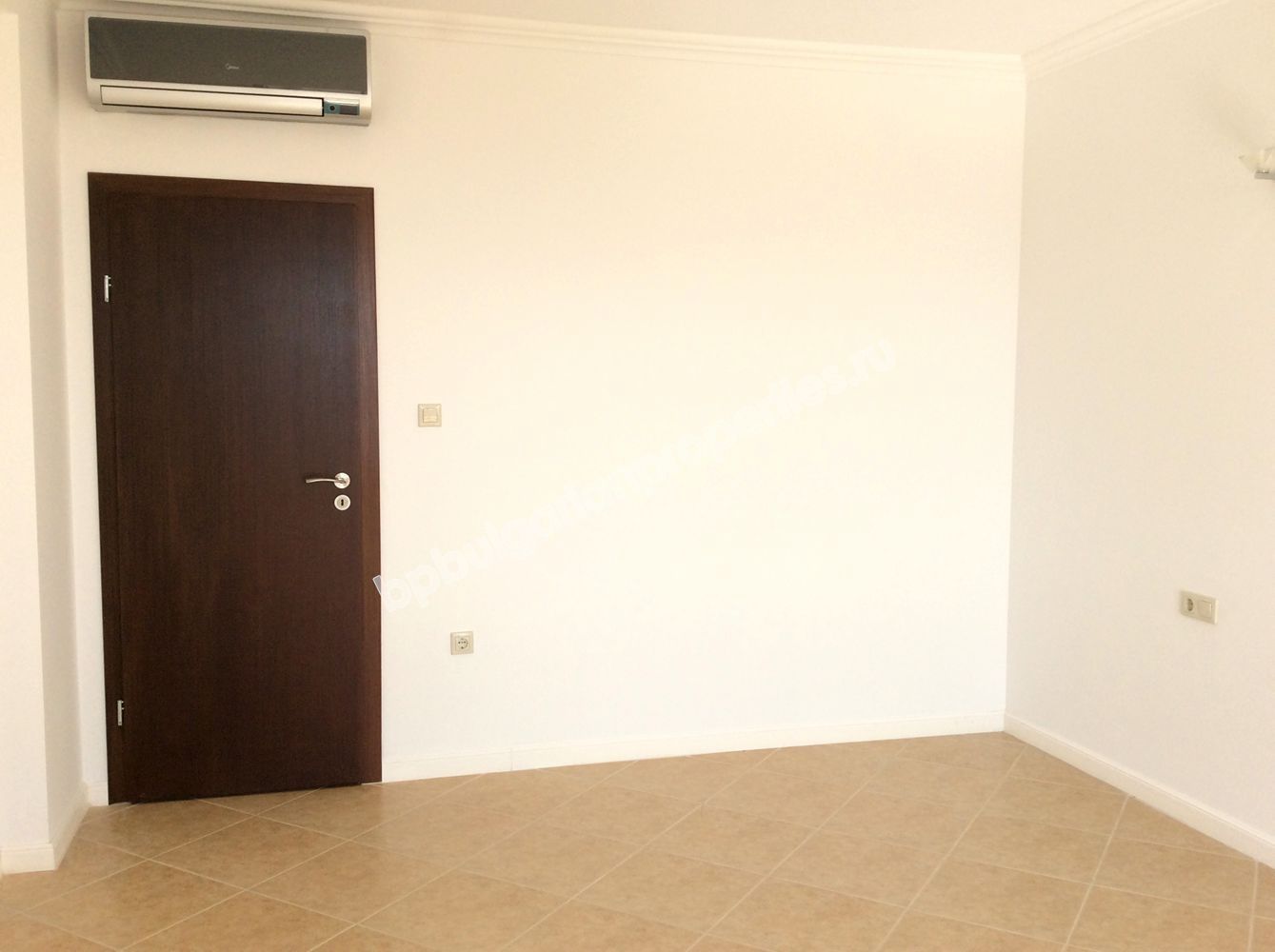 Luxury beachfront one-bedroom apartment for sale in the resort Lozenets Luxury beachfront one-bedroom apartment for sale in the resort Lozenets