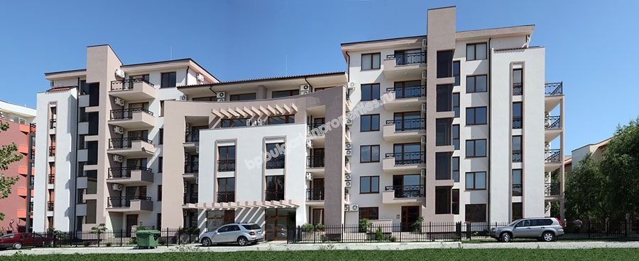 Luxury apartments close to the beach for sale in the resort Sunny Beach