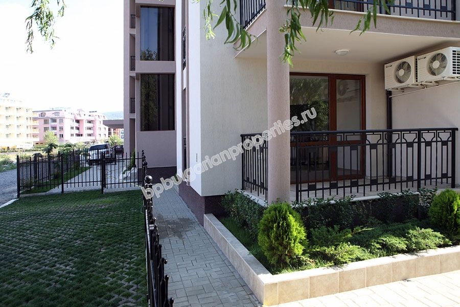 Luxury apartments close to the beach for sale in the resort Sunny Beach