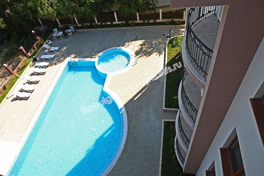 Luxury apartments close to the beach for sale in the resort Sunny Beach
