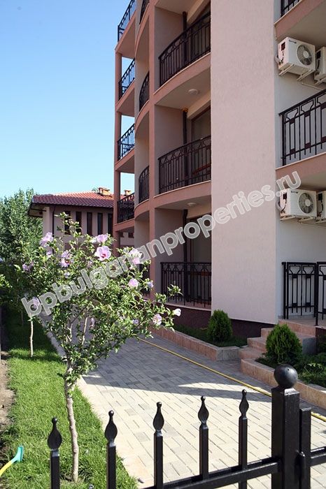 Luxury apartments close to the beach for sale in the resort Sunny Beach