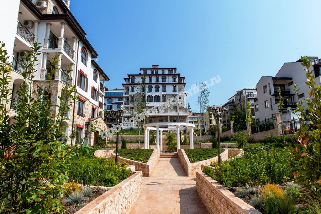 Luxury apartments for sale with sea view in the resort Sveti Vlas