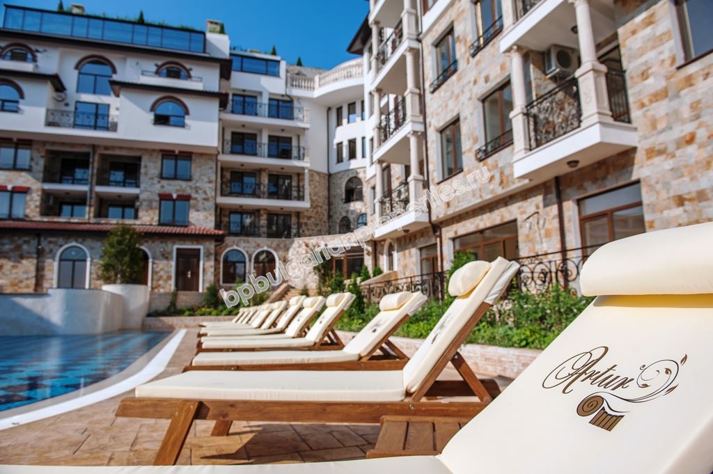 Luxury apartments for sale with sea view in the resort Sveti Vlas