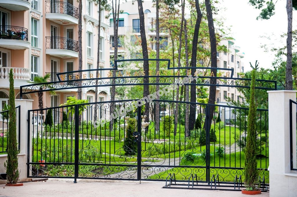 Luxury apartments for sale in the resort Sunny Beach Luxury apartments for sale in the resort Sunny Beach