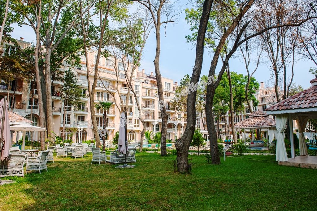 Luxury apartments for sale in the resort Sunny Beach Luxury apartments for sale in the resort Sunny Beach