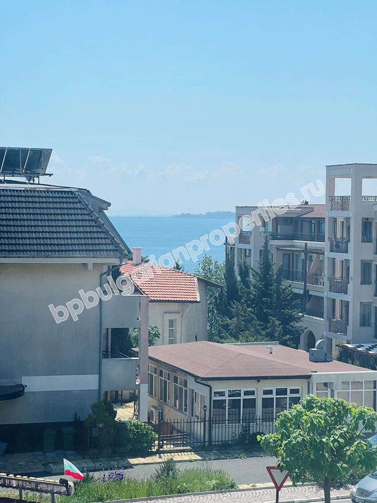 Luxury furnished two-bedroom apartment with sea view for sale in the resort Sveti Vlas Luxury furnished two-bedroom apartment with sea view for sale in the resort Sveti Vlas