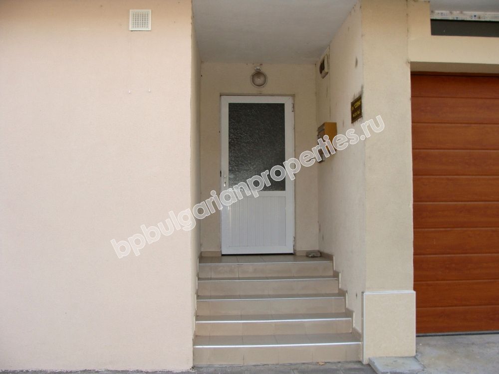 Luxury one-bedroom furnished apartment close to the sea in the resort Pomorie