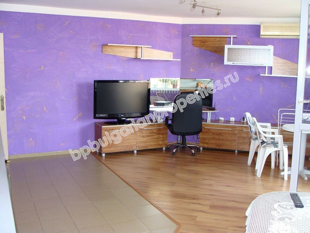 Luxury one-bedroom furnished apartment close to the sea in the resort Pomorie