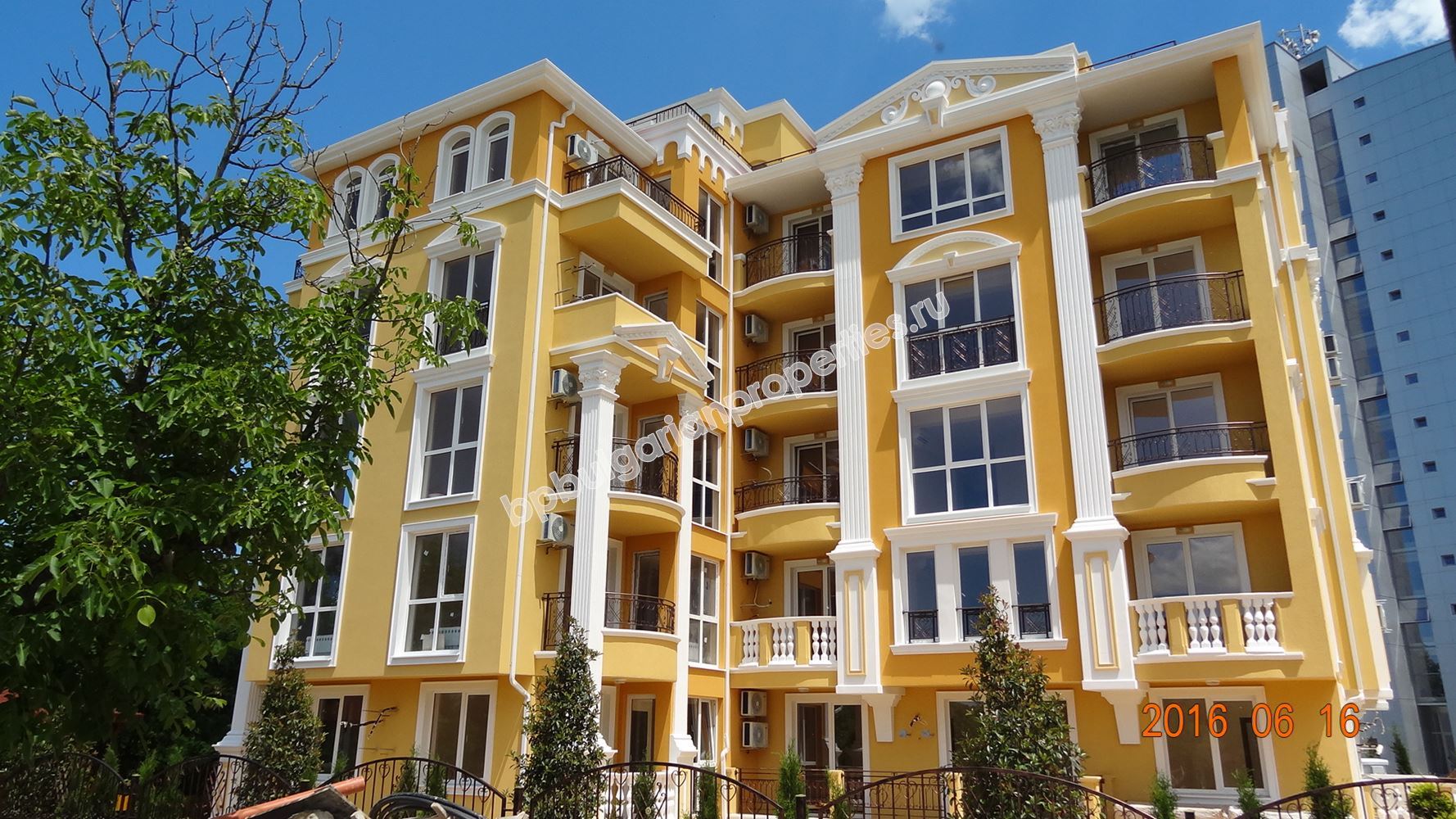 Luxury apartments for sale in the town of Nessebar Luxury apartments for sale in the town of Nessebar