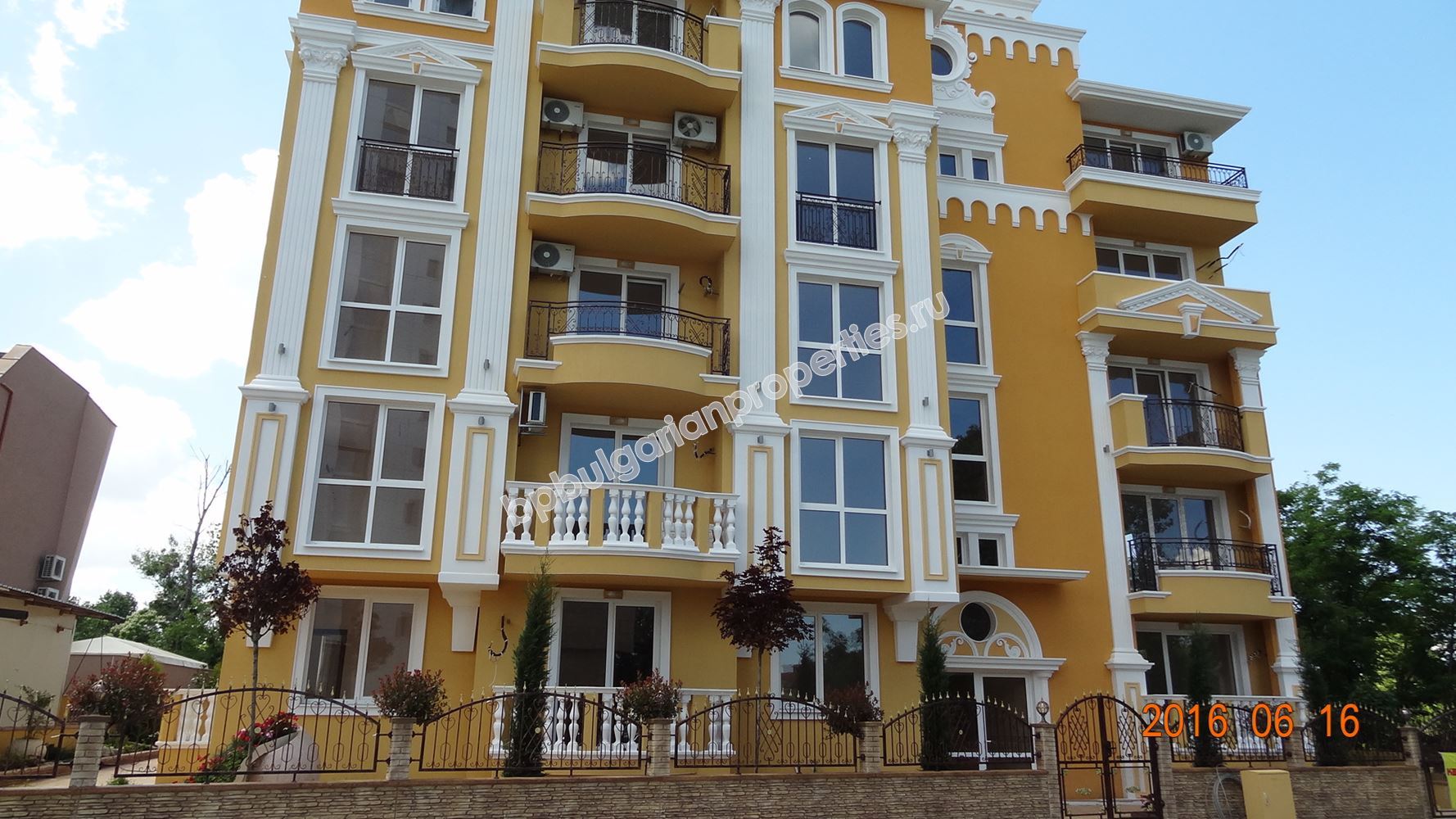 Luxury apartments for sale in the town of Nessebar Luxury apartments for sale in the town of Nessebar