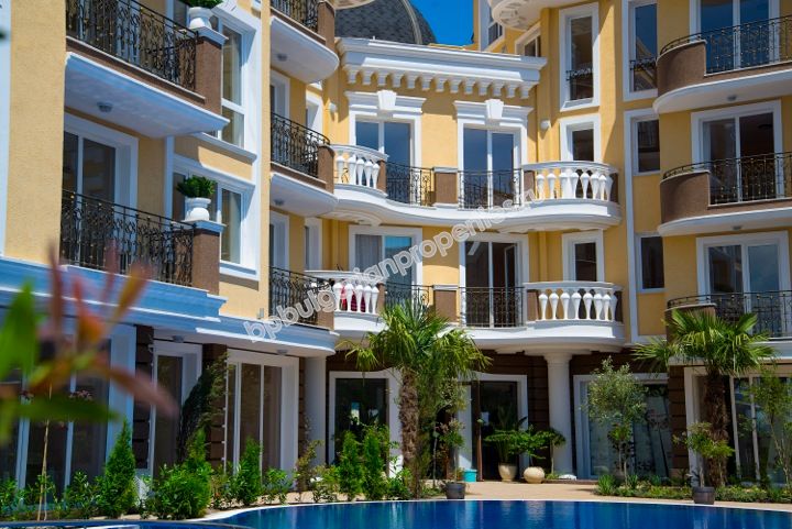 Luxury apartments in a new complex for sale in the resort Sunny Beach