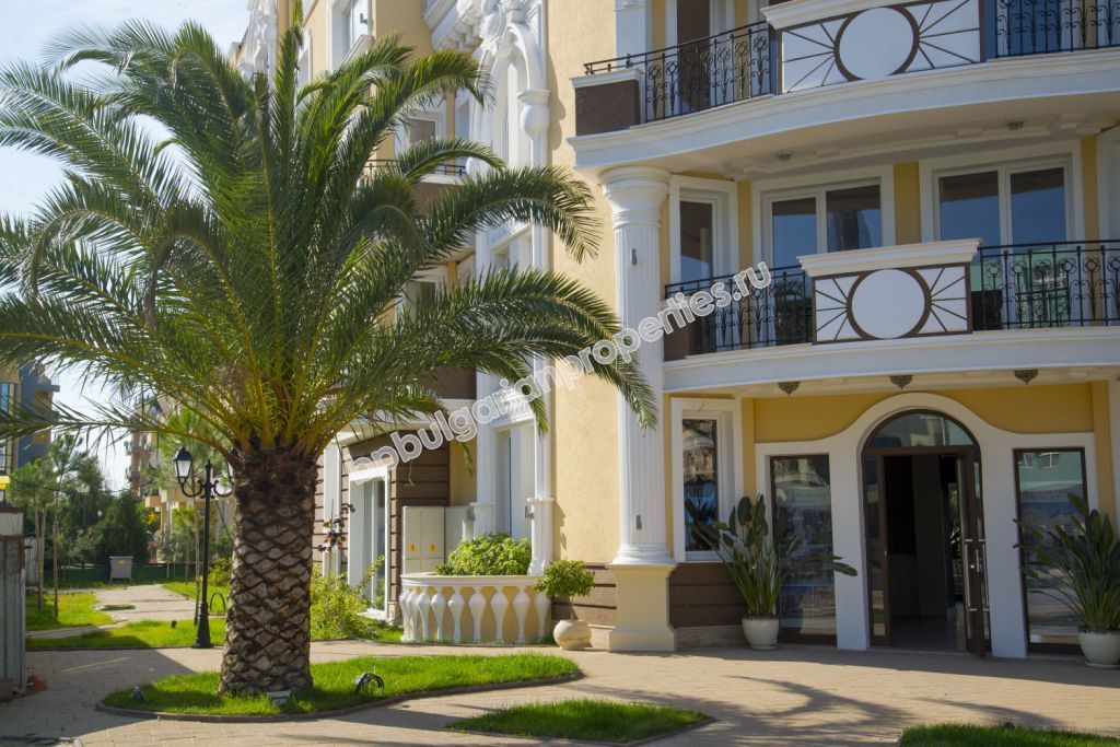Luxury apartments in a new complex for sale in the resort Sunny Beach