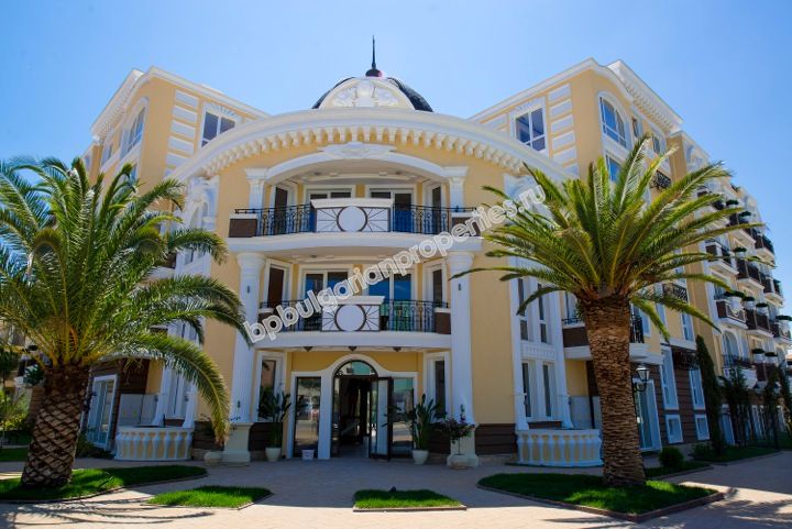 Luxury apartments in a new complex for sale in the resort Sunny Beach