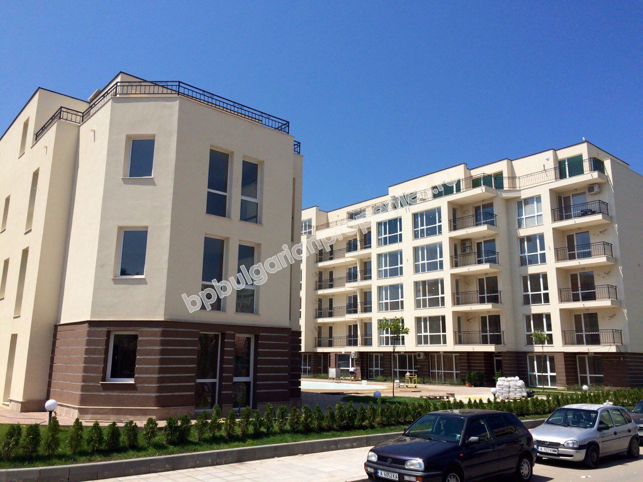 New furnished studio close to the beach for sale in the resort Sunny Beach