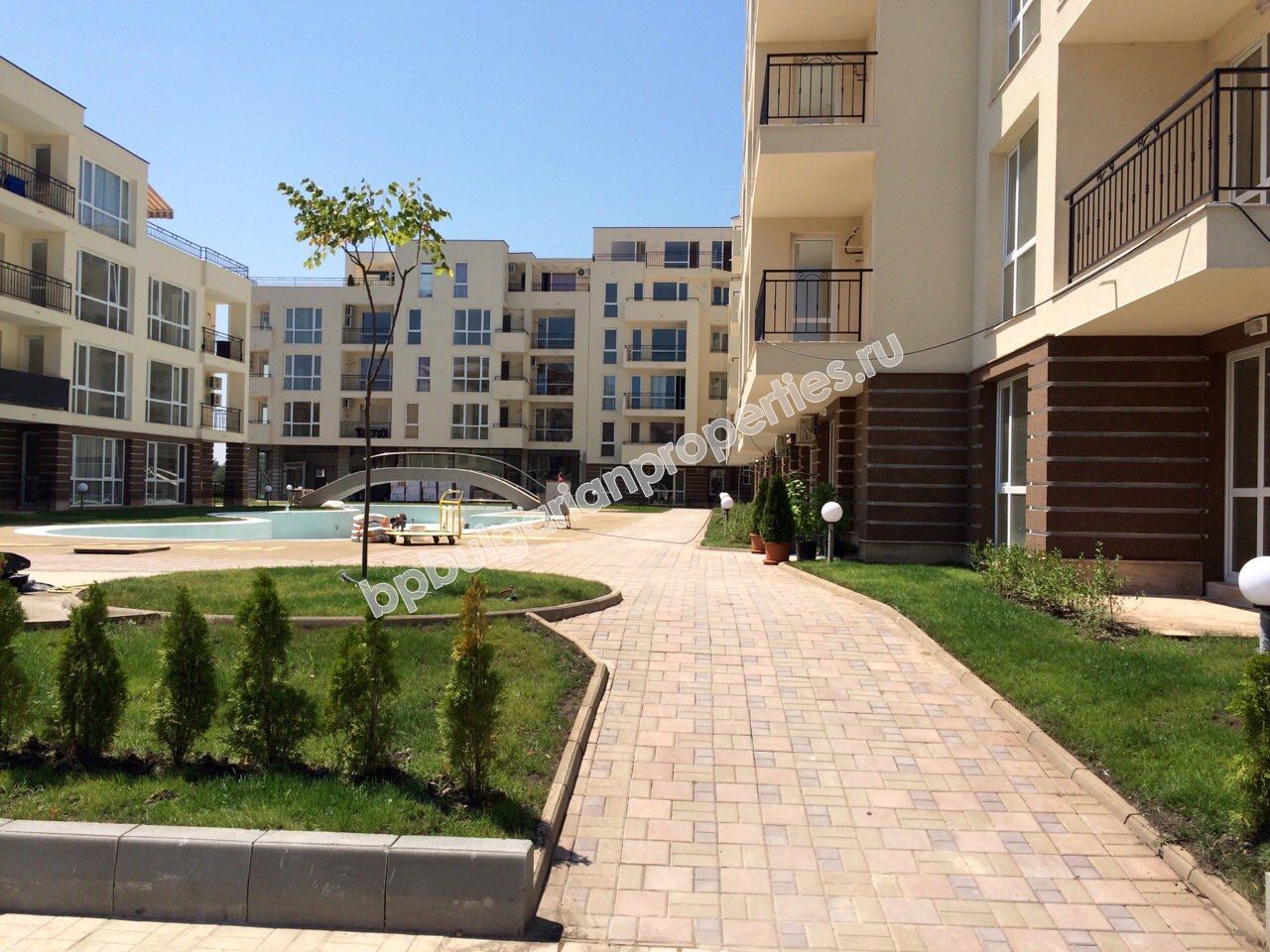 New furnished studio close to the beach for sale in the resort Sunny Beach