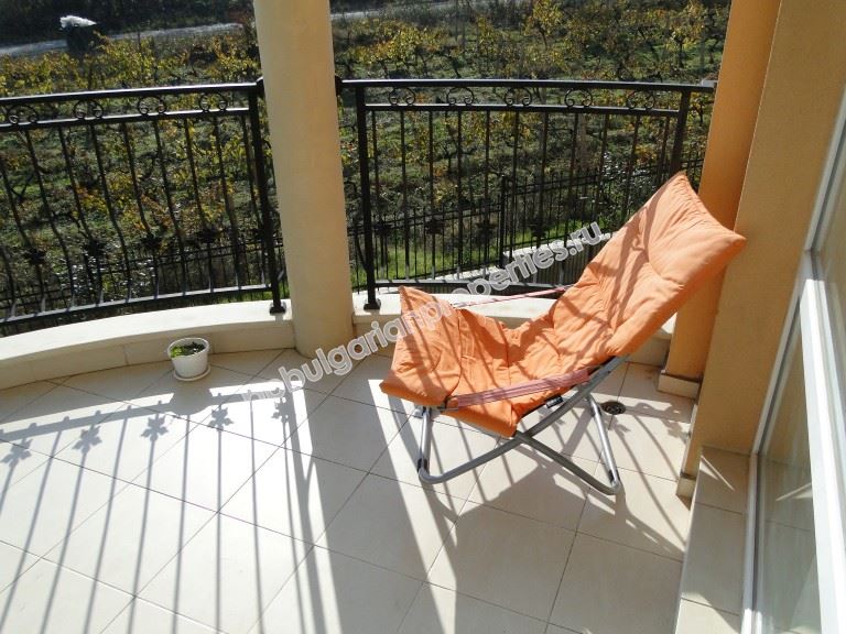 Two-bedroom apartment for sale in the town of Obzor