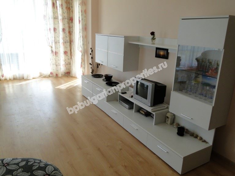 Two-bedroom apartment for sale in the town of Obzor