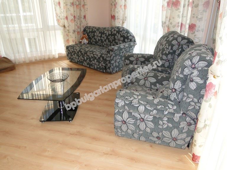 Two-bedroom apartment for sale in the town of Obzor