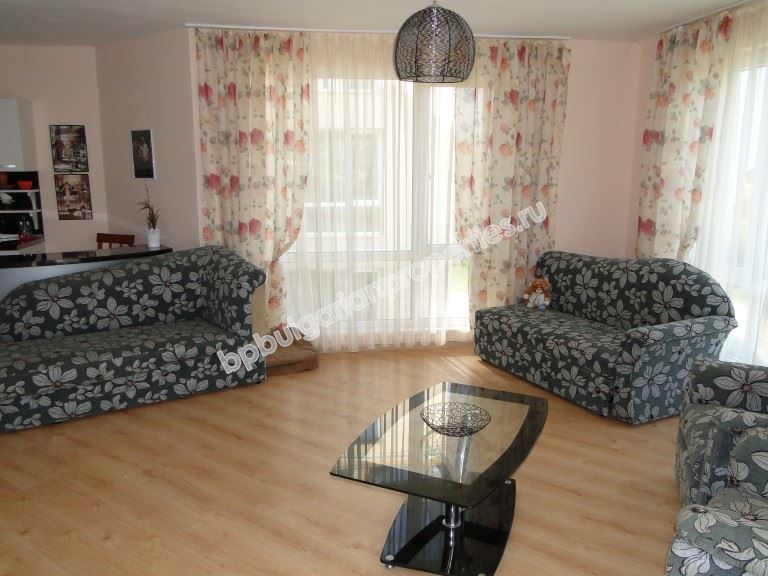 Two-bedroom apartment for sale in the town of Obzor