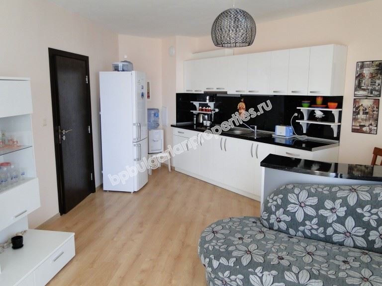 Two-bedroom apartment for sale in the town of Obzor