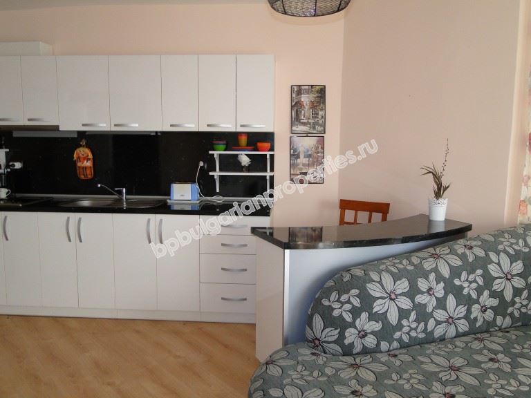 Two-bedroom apartment for sale in the town of Obzor