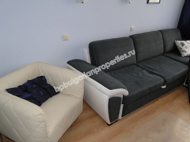 Two-bedroom apartment for sale in the town of Obzor