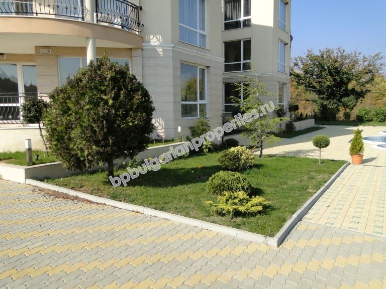 Two-bedroom apartment for sale in the town of Obzor