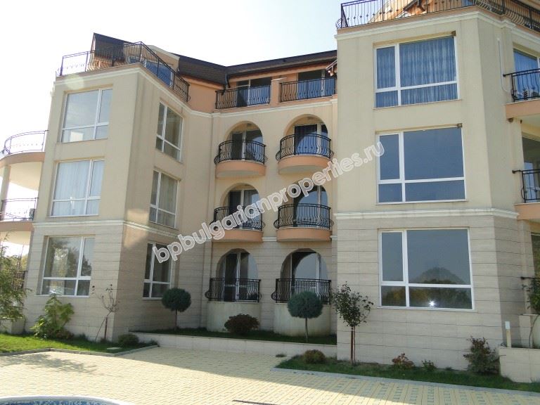 Two-bedroom apartment for sale in the town of Obzor
