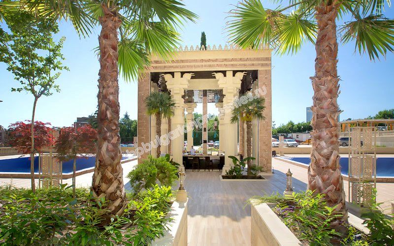 Luxury beachfront apartments for sale in the resort Golden Sands