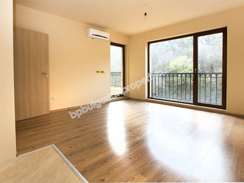 Luxury beachfront apartments for sale in the resort Golden Sands