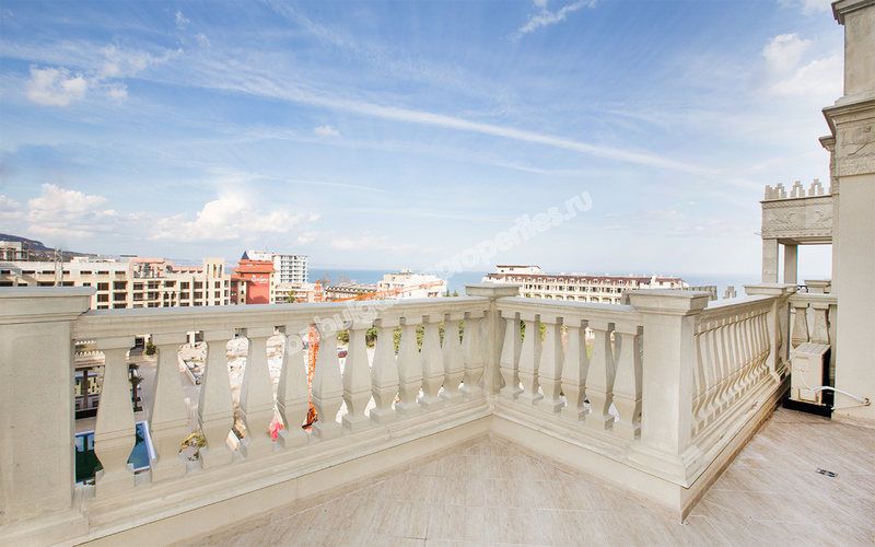 Luxury beachfront apartments for sale in the resort Golden Sands