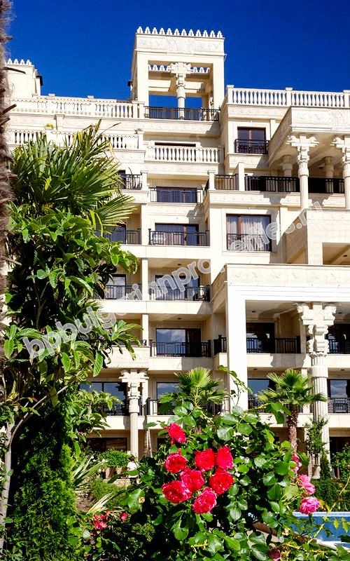 Luxury beachfront apartments for sale in the resort Golden Sands