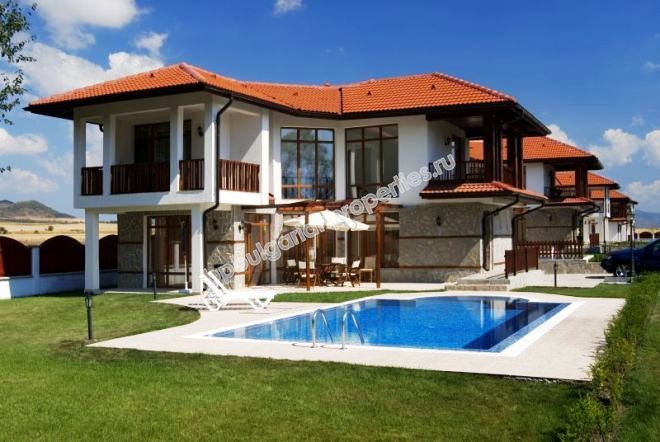 Luxury villas close to the sea for sale in a new complex near the town Aheloy