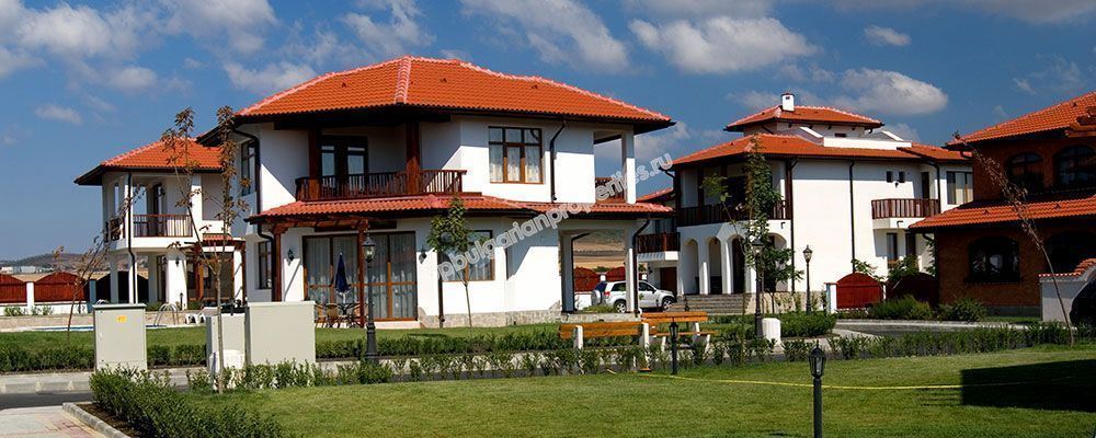 Luxury villas close to the sea for sale in a new complex near the town Aheloy